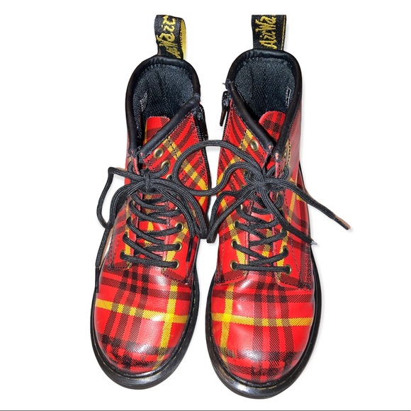 1460 mcmarten tartan leather ankle boots